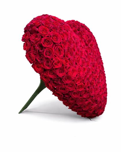 Rouwhart op standaard